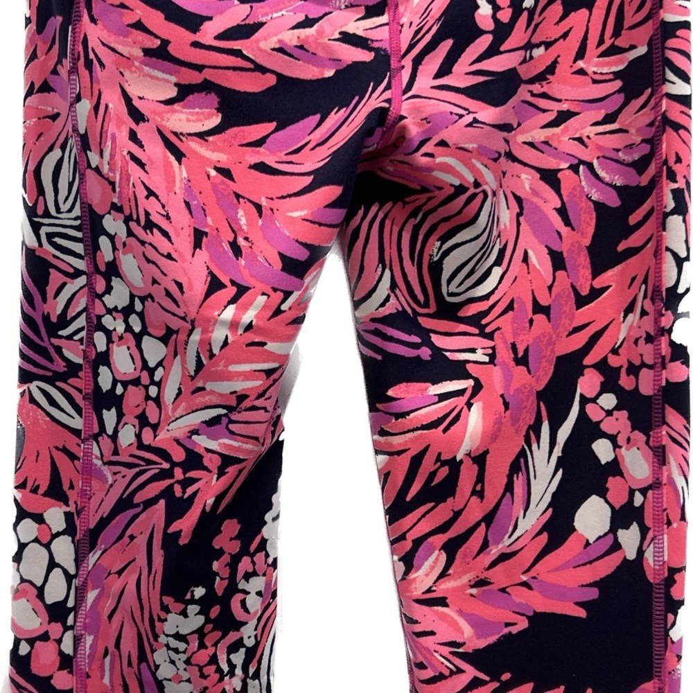 LILLY PULITZER “A Jungle In Here”Pink/Navy Weekender Crop Luxletic Leggings